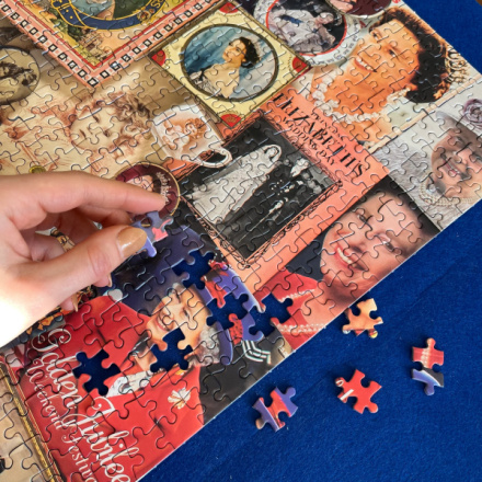 GIBSONS Puzzle Naše velkolepá královna 1000 dílků 152947