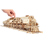 UGEARS 3D puzzle Lokomotiva V-Express s vagónem 538 dílků 124595