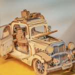 ROBOTIME Rolife 3D dřevěné puzzle Historický automobil 164 dílků 147975