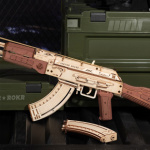 ROBOTIME Rokr 3D dřevěné puzzle AK-47 Assault Rifle 315 dílků 159778